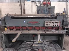 Cincinnati 28K71 1008M auto-shear guillotine, bed length 2700mm, capacity 10GA mild steel,