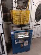 LISI A1TR single head corner welder, year 12/2004