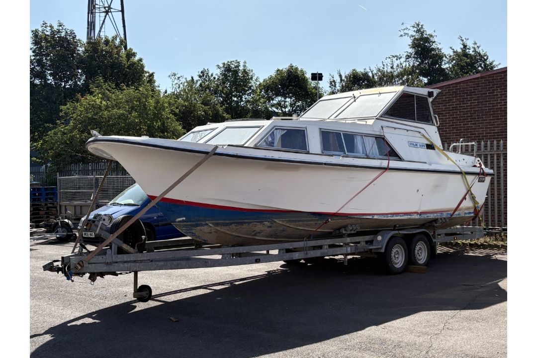 Sterling Sabre 28 Walk-Around Boat with Trailer - Image 1 of 44