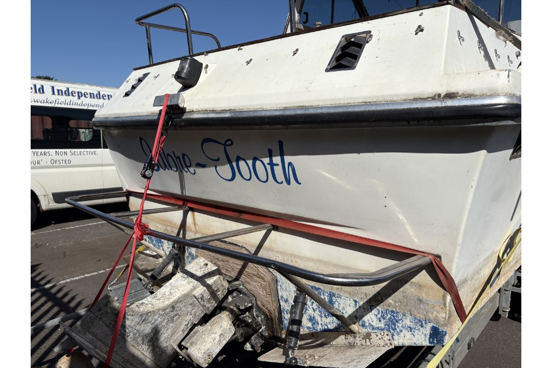 Sterling Sabre 28 Walk-Around Boat with Trailer - Image 6 of 44