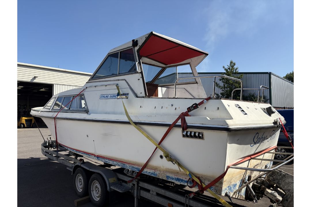 Sterling Sabre 28 Walk-Around Boat with Trailer - Image 8 of 44