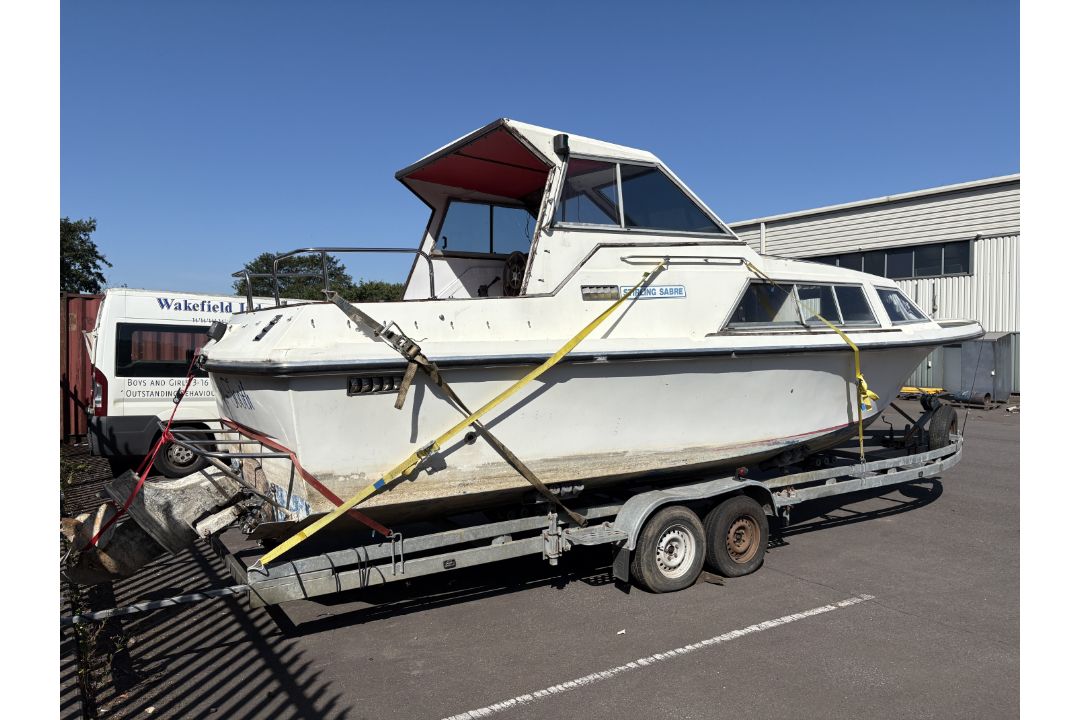 Sterling Sabre 28 Walk-Around Boat with Trailer - Image 4 of 44