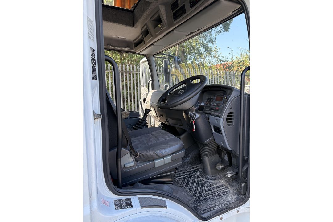 2009 Mercedes 816 Rigid Removals Van - Image 18 of 19