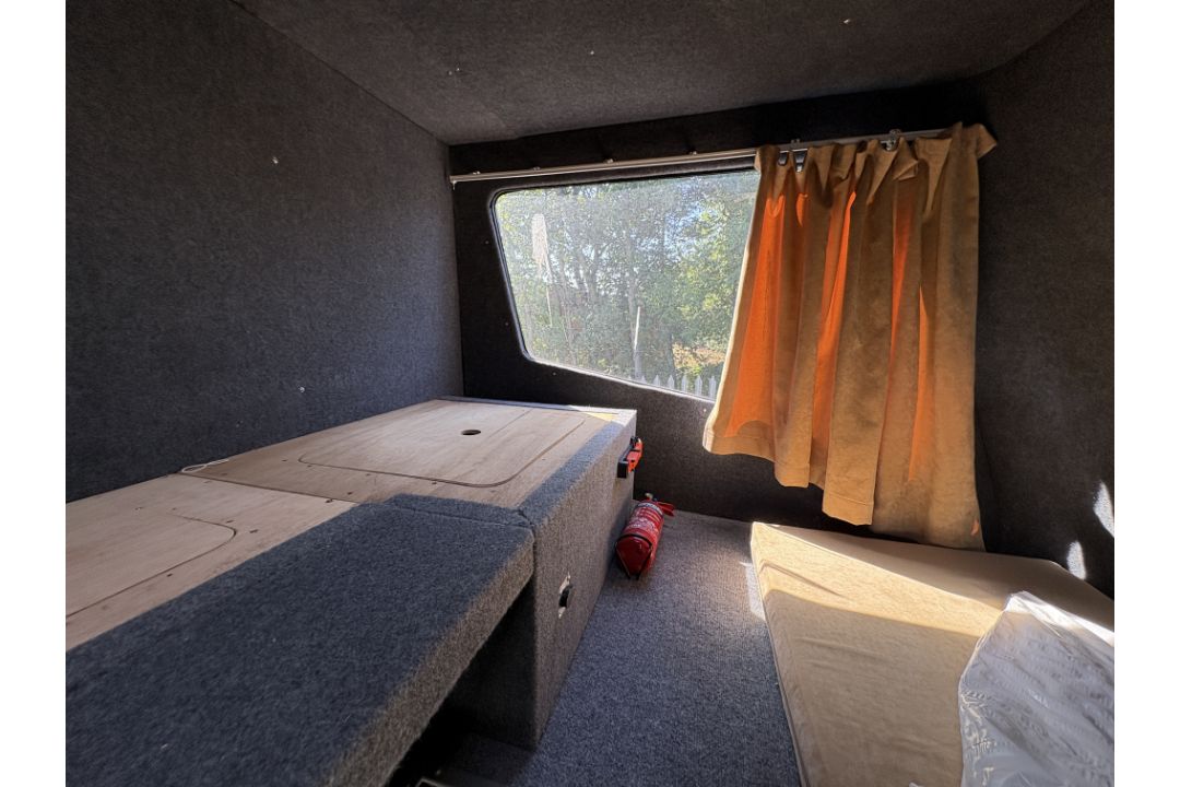 2009 Mercedes 816 Rigid Removals Van - Image 15 of 19
