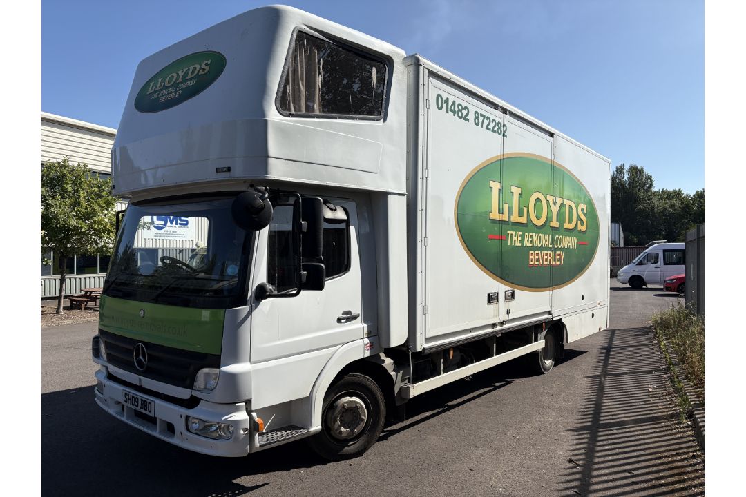 2009 Mercedes 816 Rigid Removals Van - Image 4 of 19