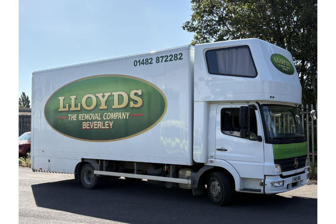 2009 Mercedes 816 Rigid Removals Van - Image 1 of 19
