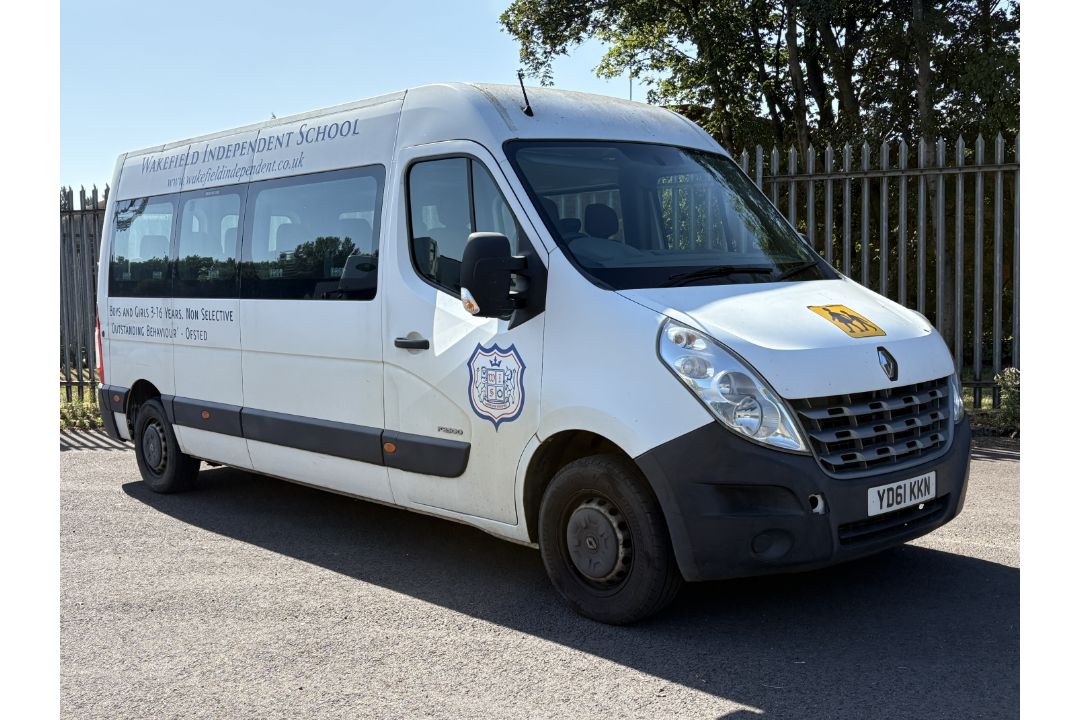2011 Renault Master LM39 DCI MEN4JE Minibus - Image 1 of 20