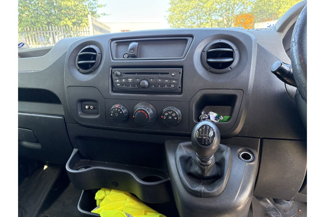 2011 Renault Master LM39 DCI MEN4JE Minibus - Image 15 of 20