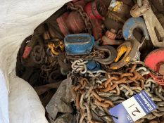 2X BAGS OF LIFTING TACKLE