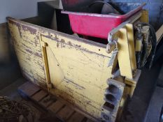 Hydraulic Bale Handling Clamp