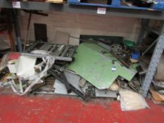 Quantity machine guards to pallet space