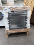 A Siemens Built in Oven. Model HB535AOSOB. Please note there is a £5 Plus VAT Lift Out Fee on this l