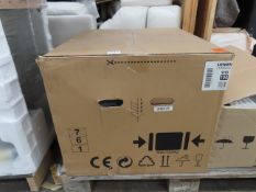 A Siemens Built in Microwave Model CM585AGSOB. Please note there is a £5 Plus VAT Lift Out Fee on th
