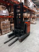 Toyota 6FBRE16 electric aisle forklift Serial numb