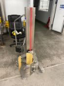 Mechandling Model 732, Adjustable Bottle/Canister lifter, manual hydraulic, SS, 50 Kg, Mobile. YOM 2