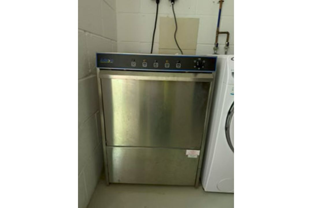 Adexa Commercial Glasswasher - Image 1 of 2