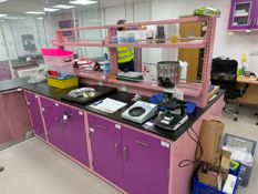 Double Sided Lab Bench with Shelves Above