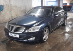 Mercedes Benz S500 Auto petrol saloon, registration FAL447, first registered 14 June 2006.