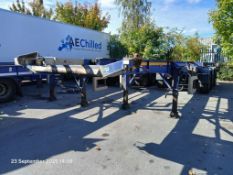 Dennison tri axle sliding skeletal trailer, Type F