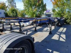 Dennison tri axle sliding skeletal trailer, Type F