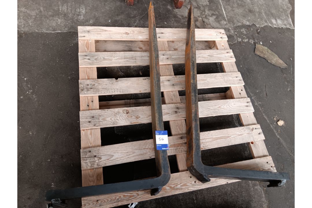 Pair forklift truck forks (bent) 4ft - Image 1 of 3