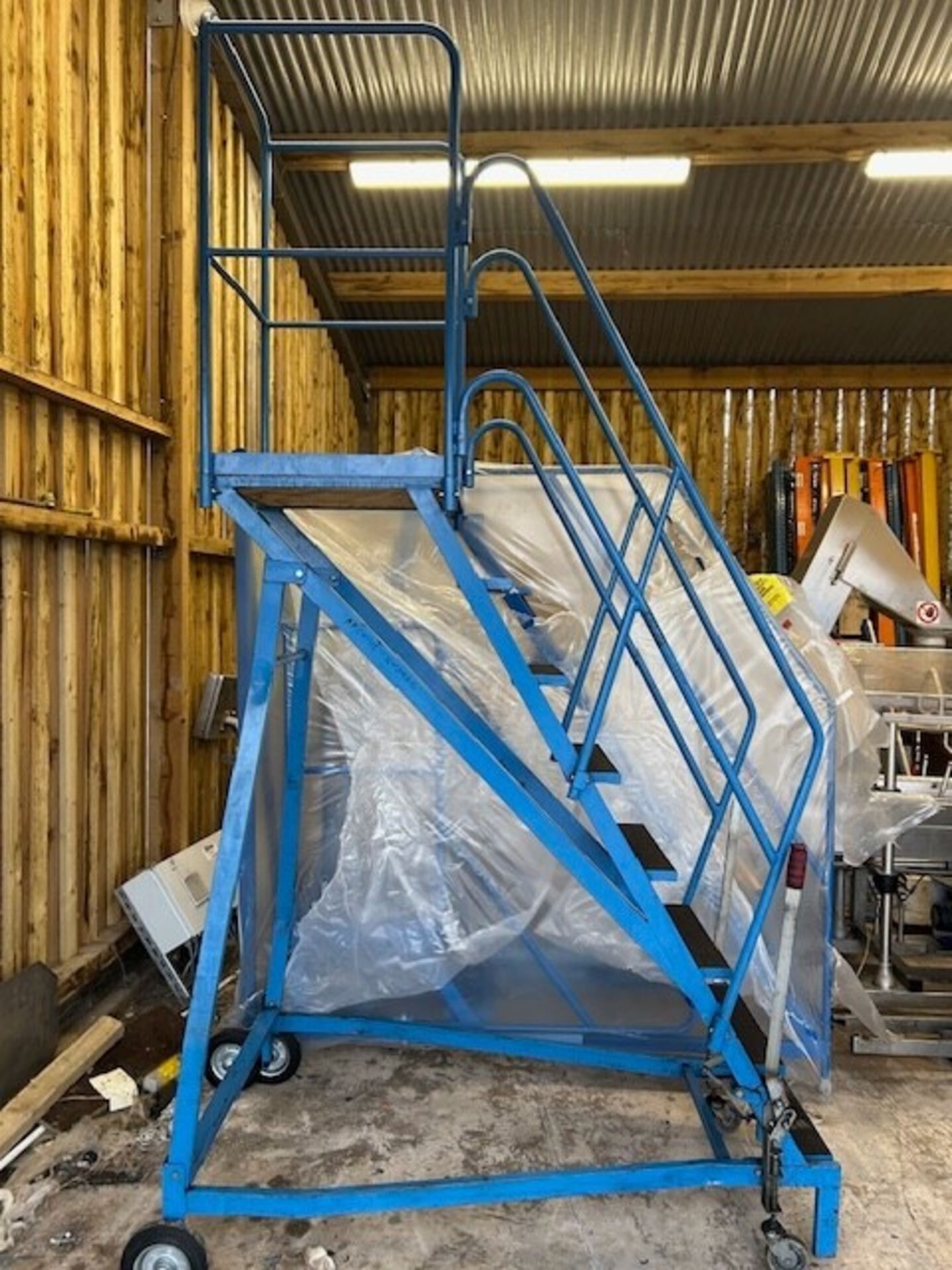 Qty of ladders - Image 2 of 3