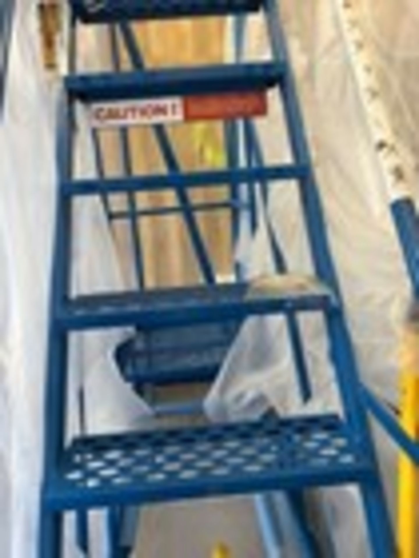 Qty of ladders - Image 3 of 3