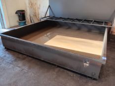 Koronka steel dip tank 3155mm x 3430mm x 450mm(d) – internal depth, overall height 542mm to