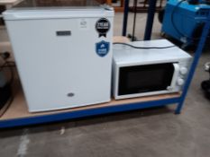 Haden DFB30L-IF tabletop fridge and cookology microwave