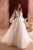 Dama Lilibeth Wedding Dress, Size 44 / UK 16, Colour Original (Advised new and never worn, Viewing