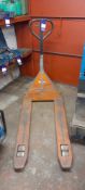Pallet truck