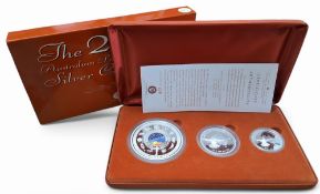 The Perth Mint The Australian Kookaburra 2001 Silver Proof issue, 10oz, 2oz and 1oz 999 silver