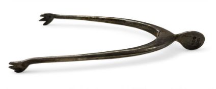 A pair of novelty George V silver wish bone sugar tongs, Horton & Allday, Birmingham