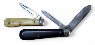 A Harrison Brothers and Howson two blade pocket knife, the smaller blade's ricasso stamped Cutlers