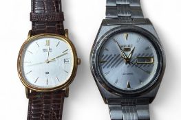 A Seiko 5 Automatic, gentleman's day/date stainless steel wristwatch, 7009-876A, no. 318944,