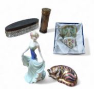 A Royal Crown Derby paperweight Imari pattern sleeping cat, gold stopper; a boxed Spode Treasures