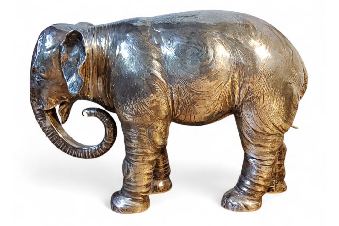 A large German silver standing elephant table ornament, with detachable head, 20cm high, Neresheimer - Image 6 of 6