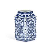 A CHINESE BLUE AND WHITE VASE