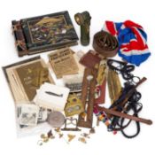 A MIXED GROUP OF MILITARIA