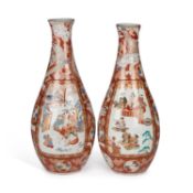 A LARGE PAIR OF JAPANESE KUTANI FLOOR VASES CIRCA 1900