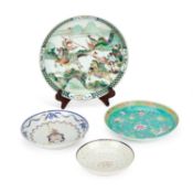 A GROUP OF FOUR CHINESE PORCELAIN DISHES
