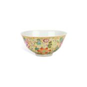 A CHINESE FAMILLE ROSE YELLOW-GROUND PORCELAIN CUP LATE 19TH/ EARLY 20TH CENTURY