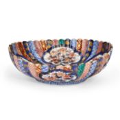 A JAPANESE IMARI PORCELAIN BOWL 19TH CENTURY