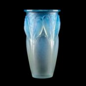 RENÉ LALIQUE (FRENCH, 1860-1945), A 'CEYLAN' VASE DESIGNED 1924