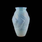 A SABINO OPALESCENT AND FROSTED GLASS VASE CIRCA 1935