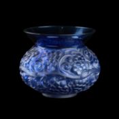 RENÉ LALIQUE (FRENCH, 1860-1945), A 'FONTAINEBLEAU' VASE DESIGNED 1930
