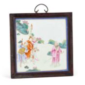 A CHINESE FAMILLE ROSE PORCELAIN PLAQUE