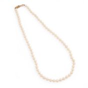 A CULTURED PEARL NECKLACE