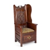AN OAK LAMBING CHAIR