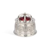 A FINE ARTS AND CRAFTS SILVER AND ENAMEL BOX AND COVER